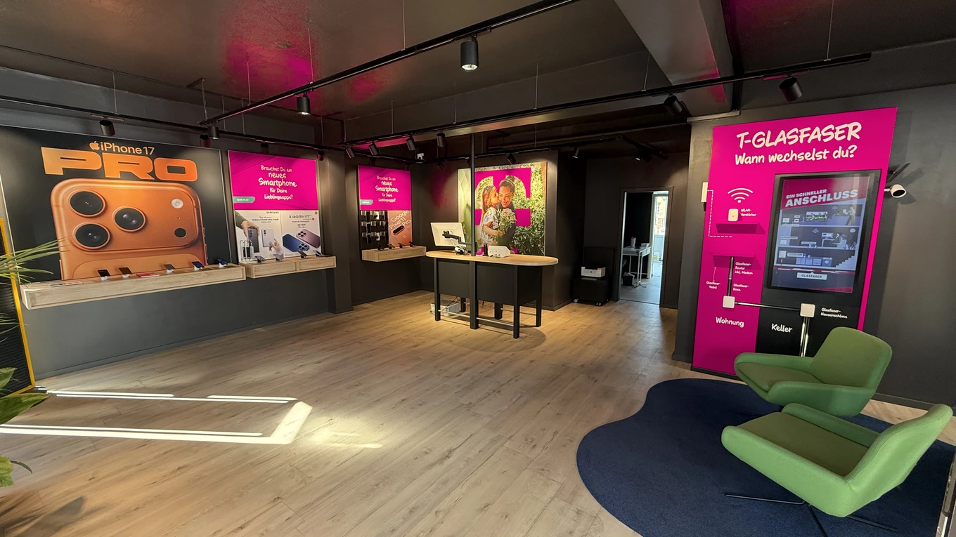 K&F Telecom OHG Shop Innenansicht